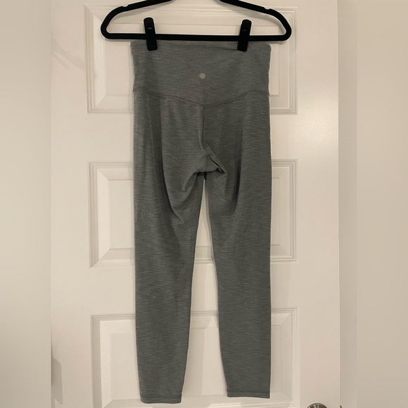 Athleta Ultra High Rise Elation 7/8 leggings, grey, size small - Picture 3 of 5